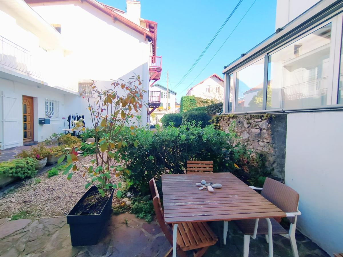Lalanne Btz, Duplex Jardinet Pres De La Plage 비아히쯔 외부 사진