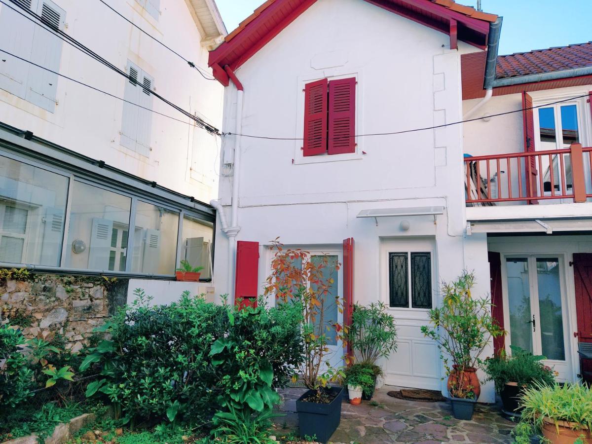 Lalanne Btz, Duplex Jardinet Pres De La Plage 비아히쯔 외부 사진